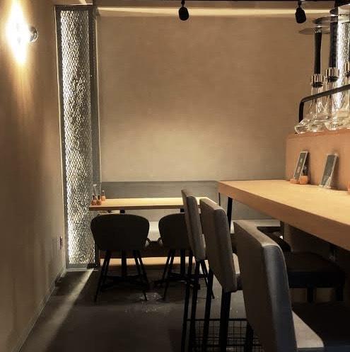 【横浜市港北区】日吉駅徒歩2分／駅近／内装美麗／人気のバー居抜き物件／約7.41坪